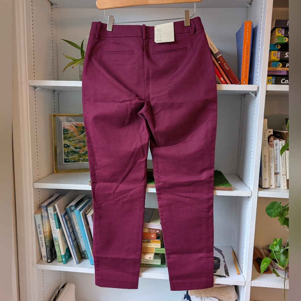 NWT Women's Pants Strechy Cropped Cigarette Pant Burgundy Size 2 / Small Office - Picture 4 of 6
